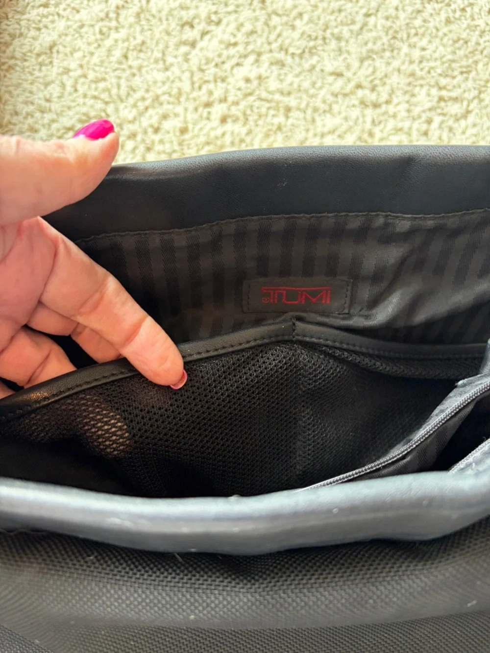 Tumi Messenger Bag Alpha Style Ballistic Nylon Leather Magnetic Flap Travel Work